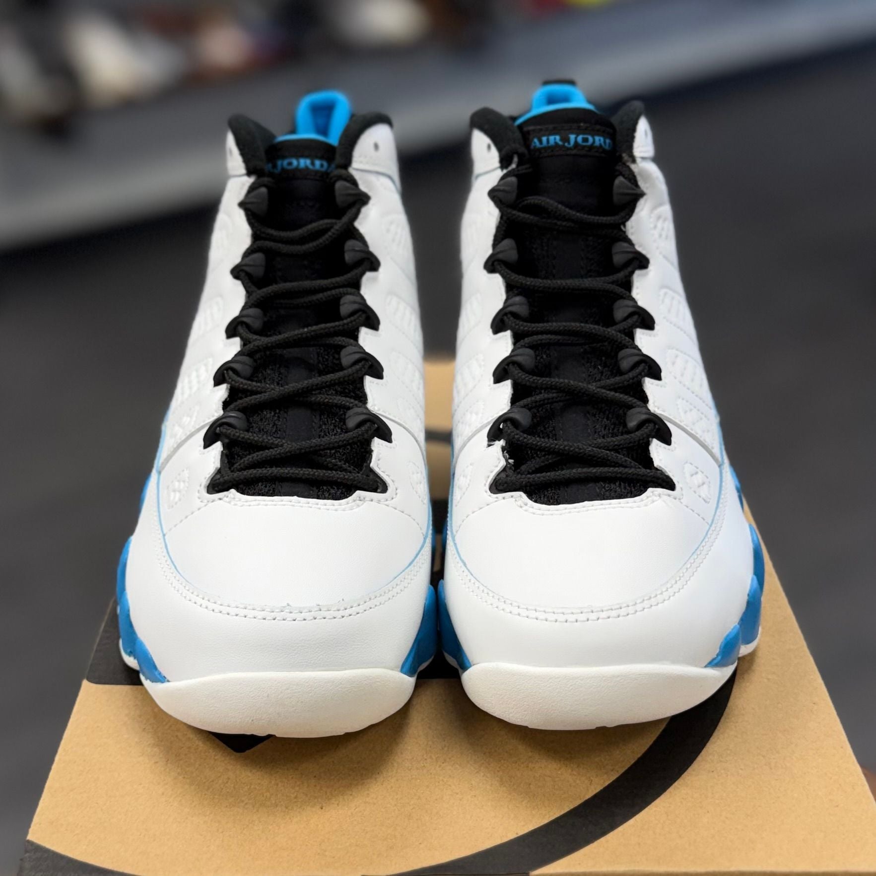 BRAND NEW STEAL - Jordan 9 Retro Powder Blue (2024) (GS)