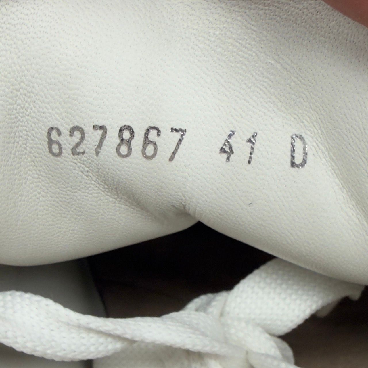 Alexander McQueen Oversized White Black Outline - Preowned
