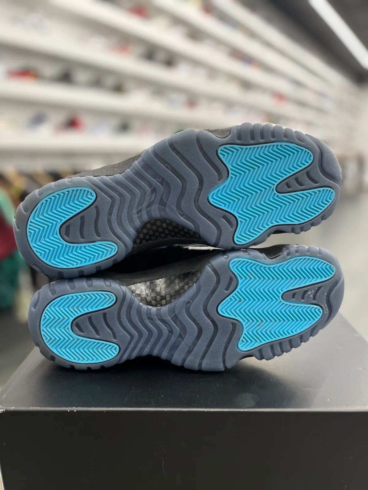 Jordan 11 Retro Gamma Blue (2025) - Preowned