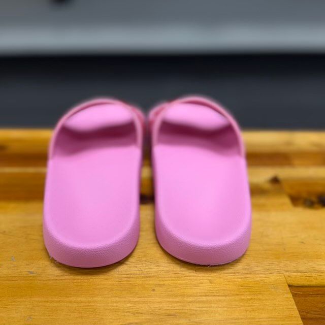 Burberry Embossed Logo Slides Bubblegum Pink (W)