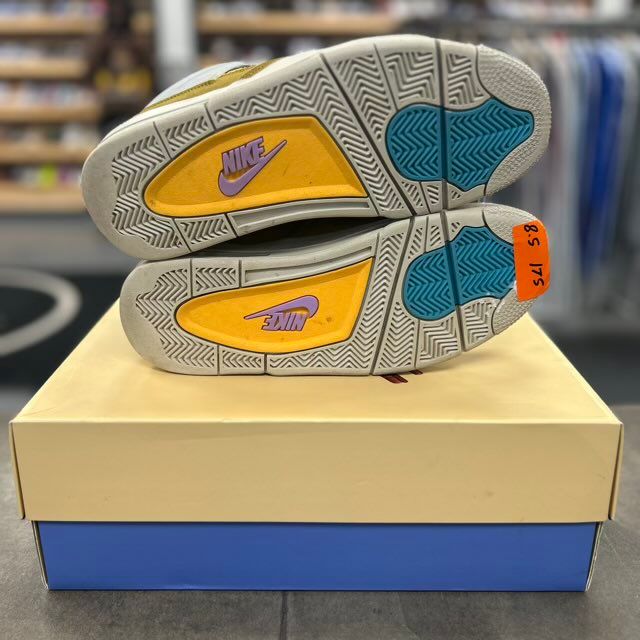 Jordan 4 Retro SP 30th Anniversary Union Desert Moss - Preowned