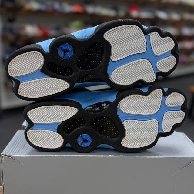 Jordan 13 Retro Black University Blue - Preowned