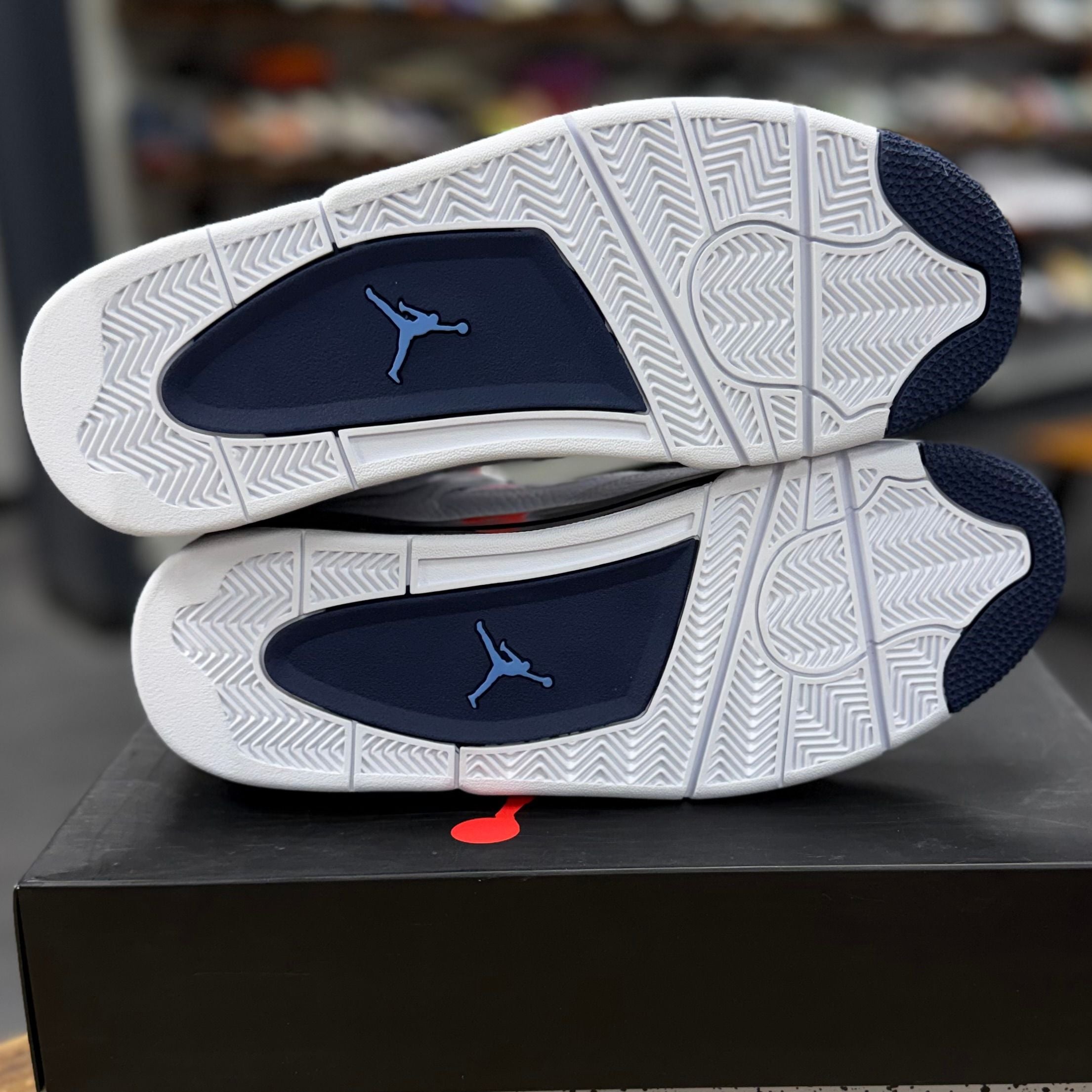 BRAND NEW STEAL - Jordan 4 Retro Columbia (2015)
