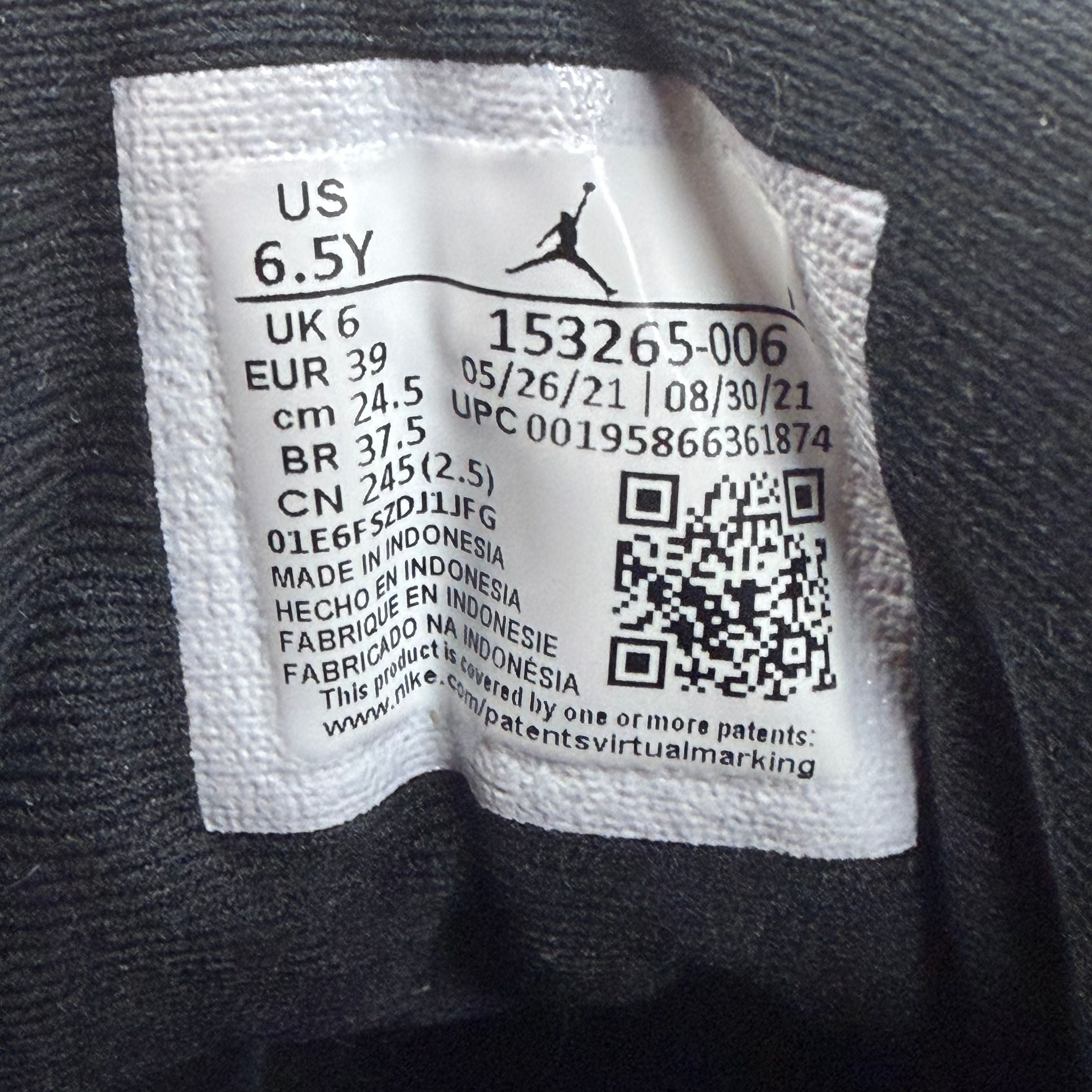 Jordan 12 Retro Playoffs (2022) (GS) - Preowned