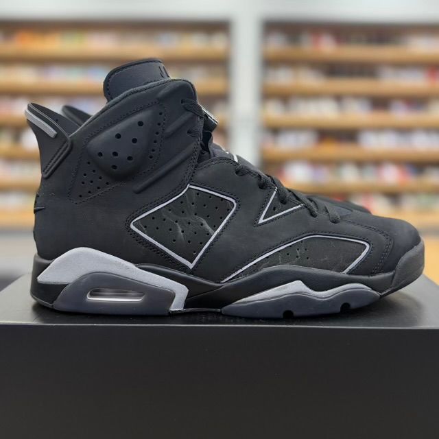 Jordan 6 Retro Cap and Gown - Preowned