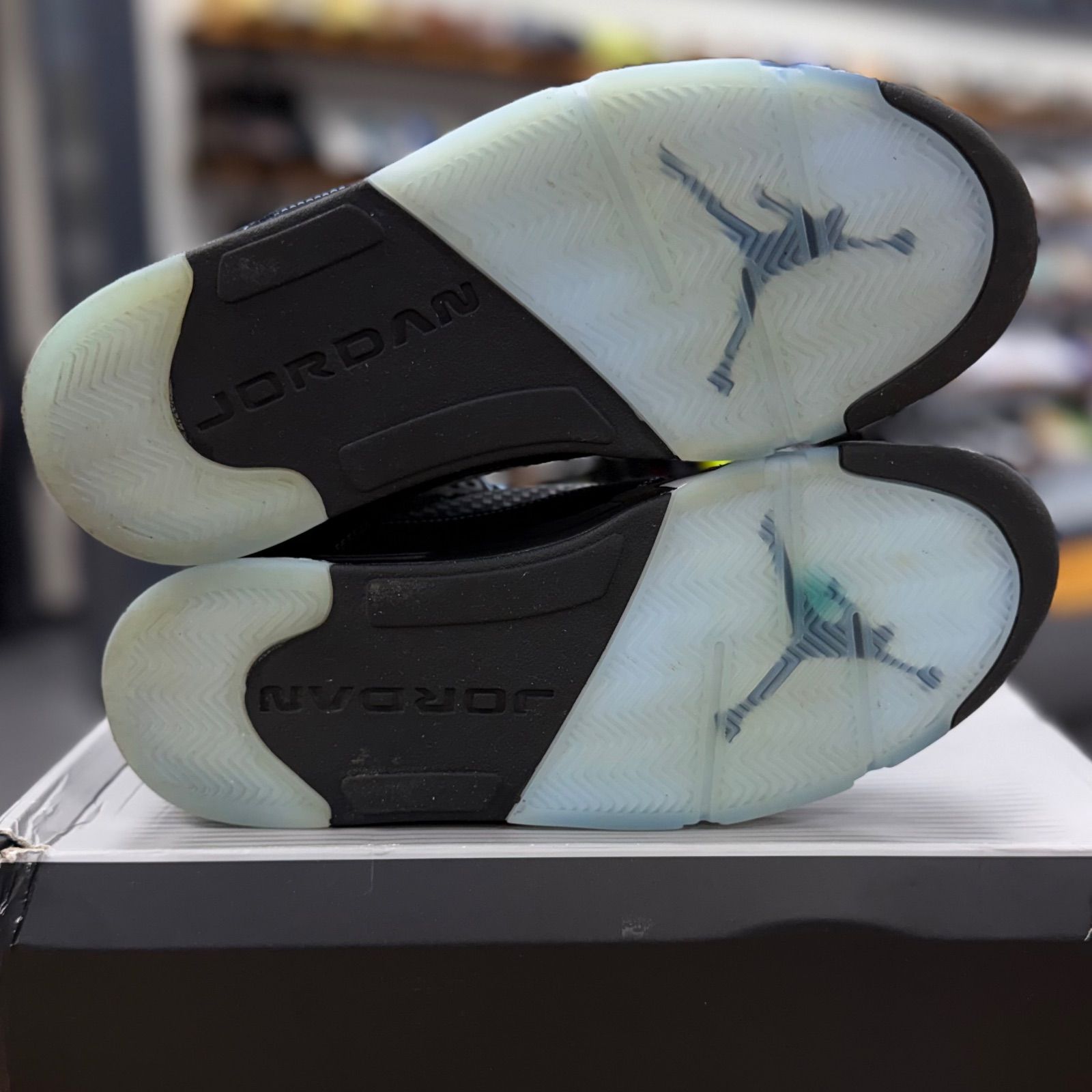 Jordan 5 Retro Black University Blue (2026) - Preowned