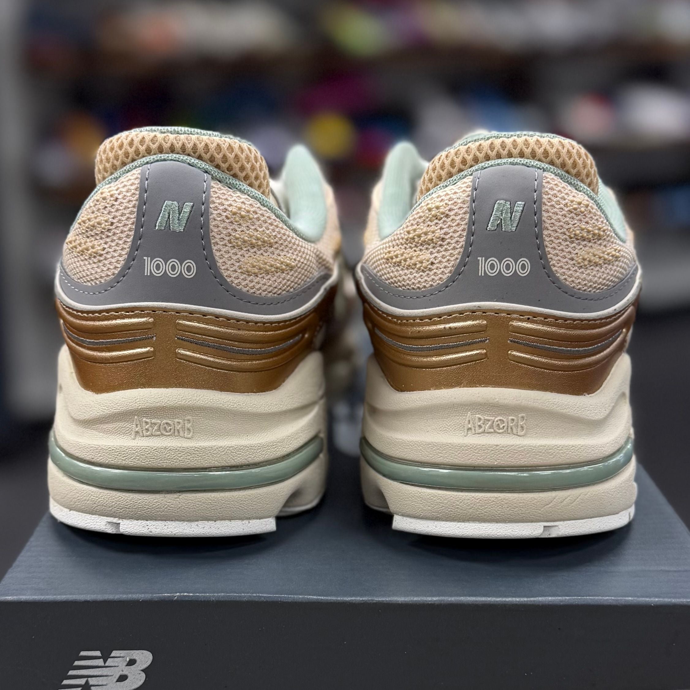 BRAND NEW STEAL - New Balance 1000 Desert Clay