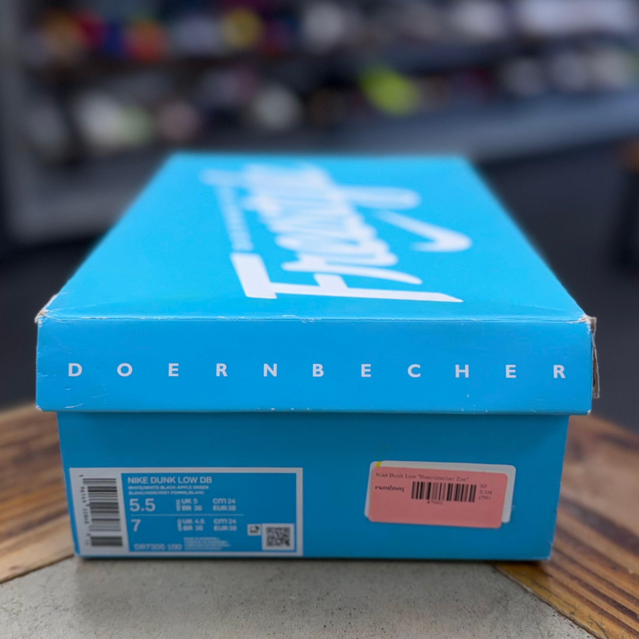 BRAND NEW STEAL - Nike Dunk Low Doernbecher Zoe