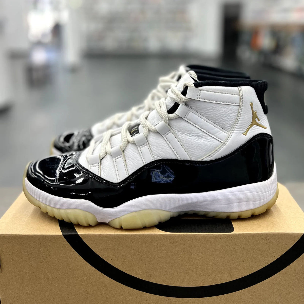 Jordan 11 Retro DMP Gratitude (2023) - Preowned