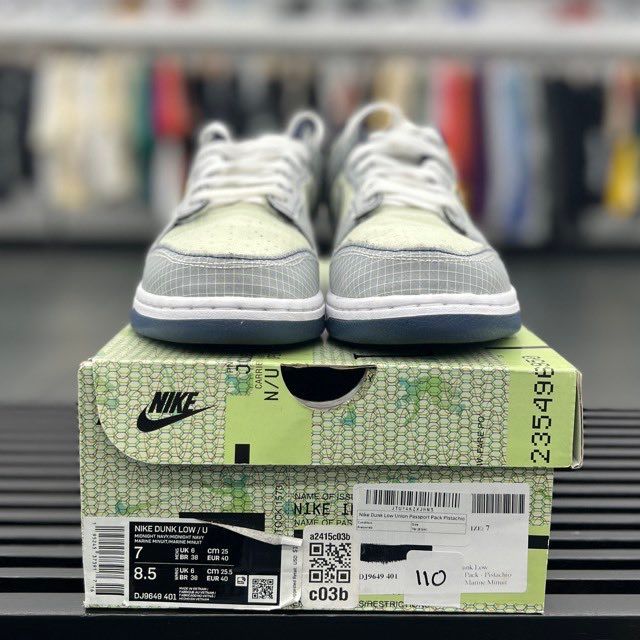 Nike Dunk Low Union Passport Pack Pistachio - Preowned
