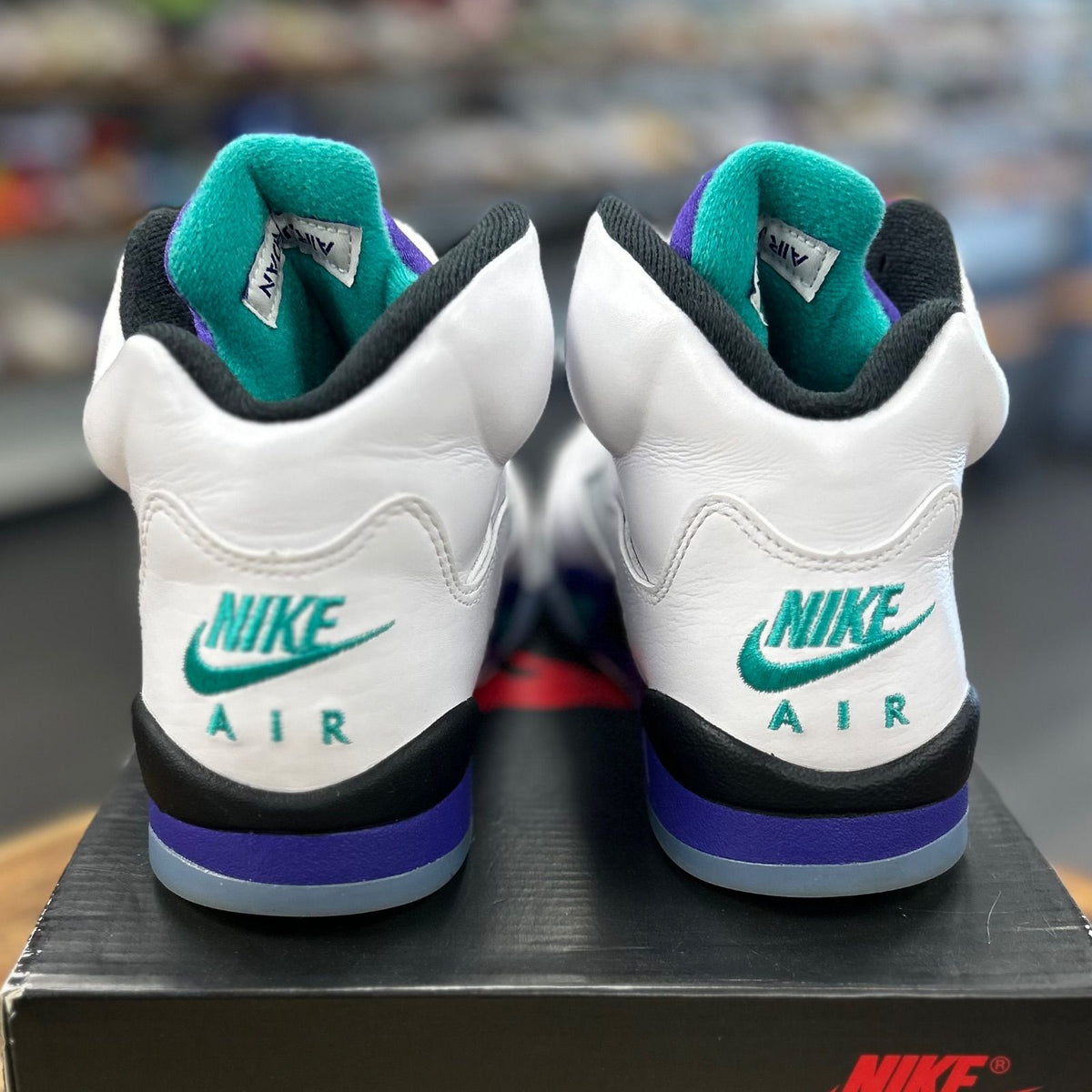 Jordan 5 Retro Grape (2025) (GS) - Preowned