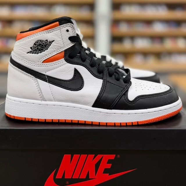 Jordan 1 Retro High Electro Orange - Preowned