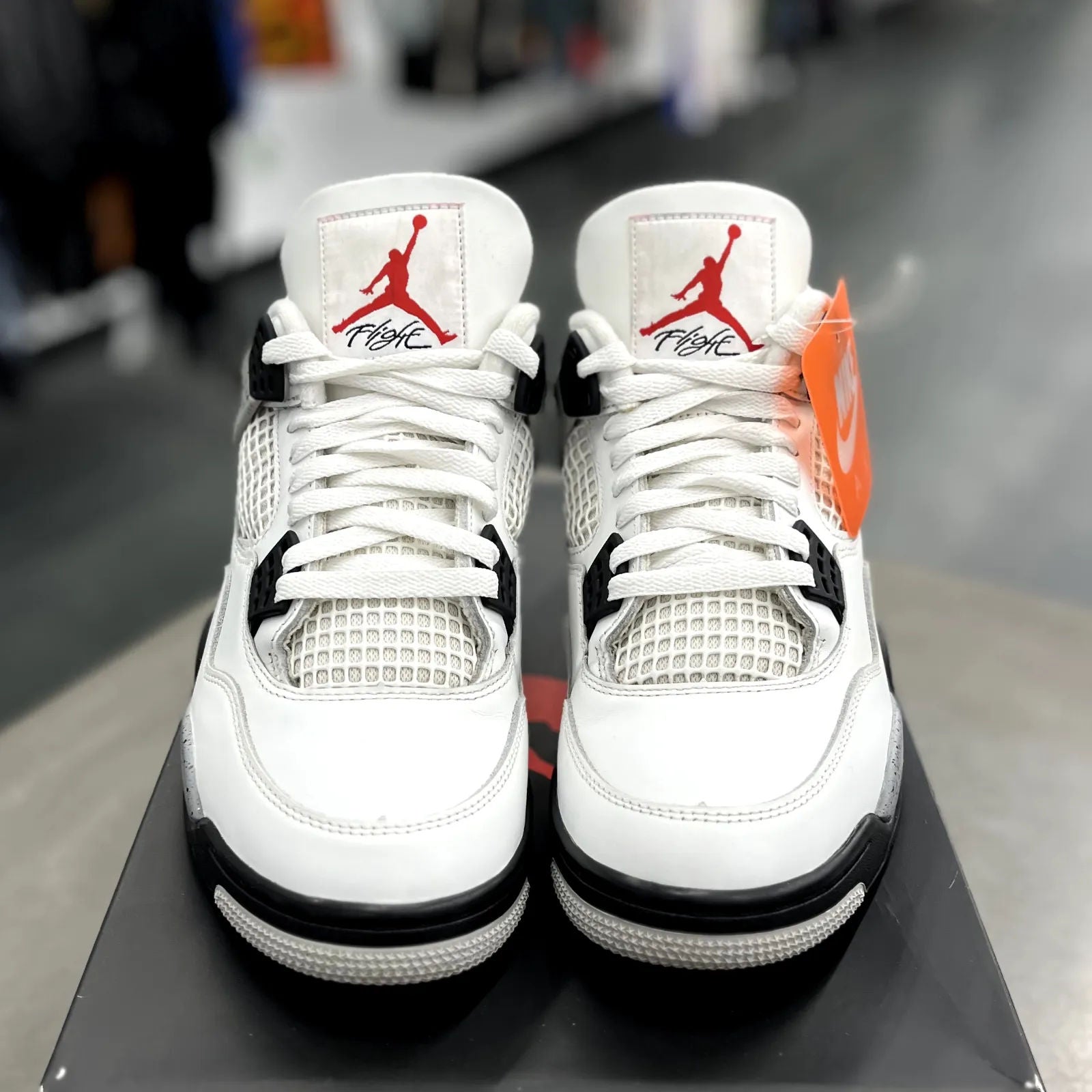 Jordan 4 Retro White Cement (2025) - Preowned