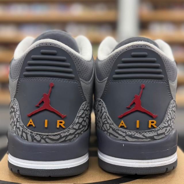 Jordan 3 Retro Cool Grey (2021) - Preowned