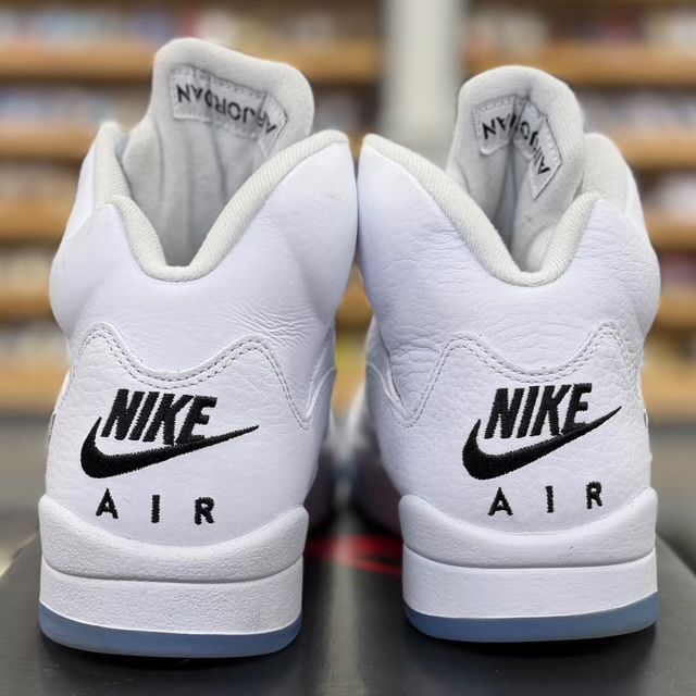 Jordan 5 Retro White Metallic (2026) - Preowned