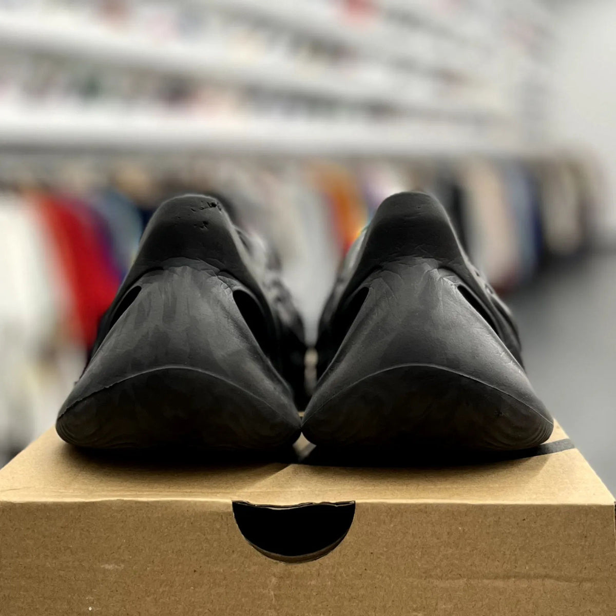 adidas Yeezy Foam RNR Onyx - Preowned