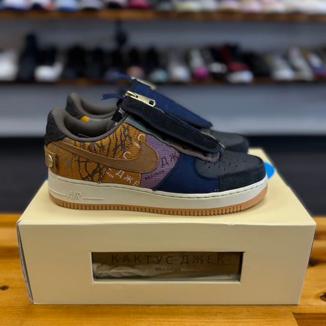 Nike Air Force 1 Low Travis Scott Cactus Jack - Preowned