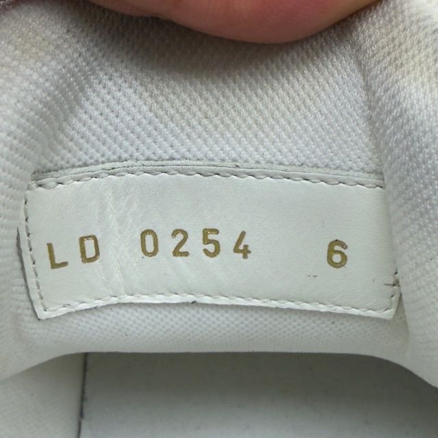 Louis Vuitton LV Trainer White Black - Preowned