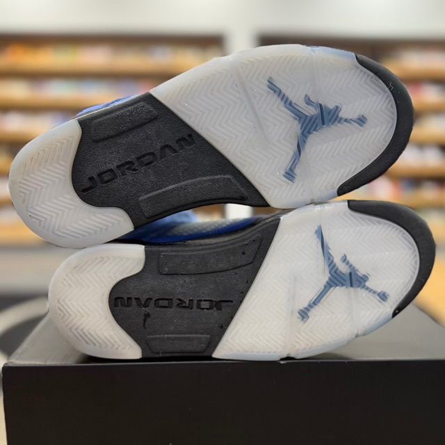Jordan 5 Retro UNC University Blue - Preowned