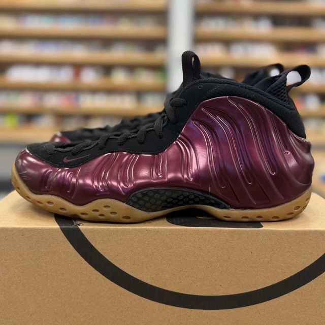 Nike Air Foamposite One Maroon - Preowned