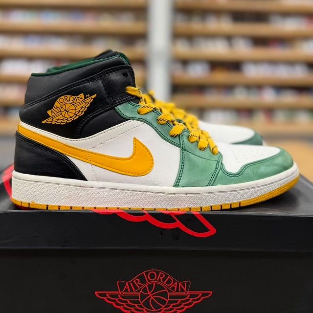Jordan 1 Mid Retro Sonics - Preowned