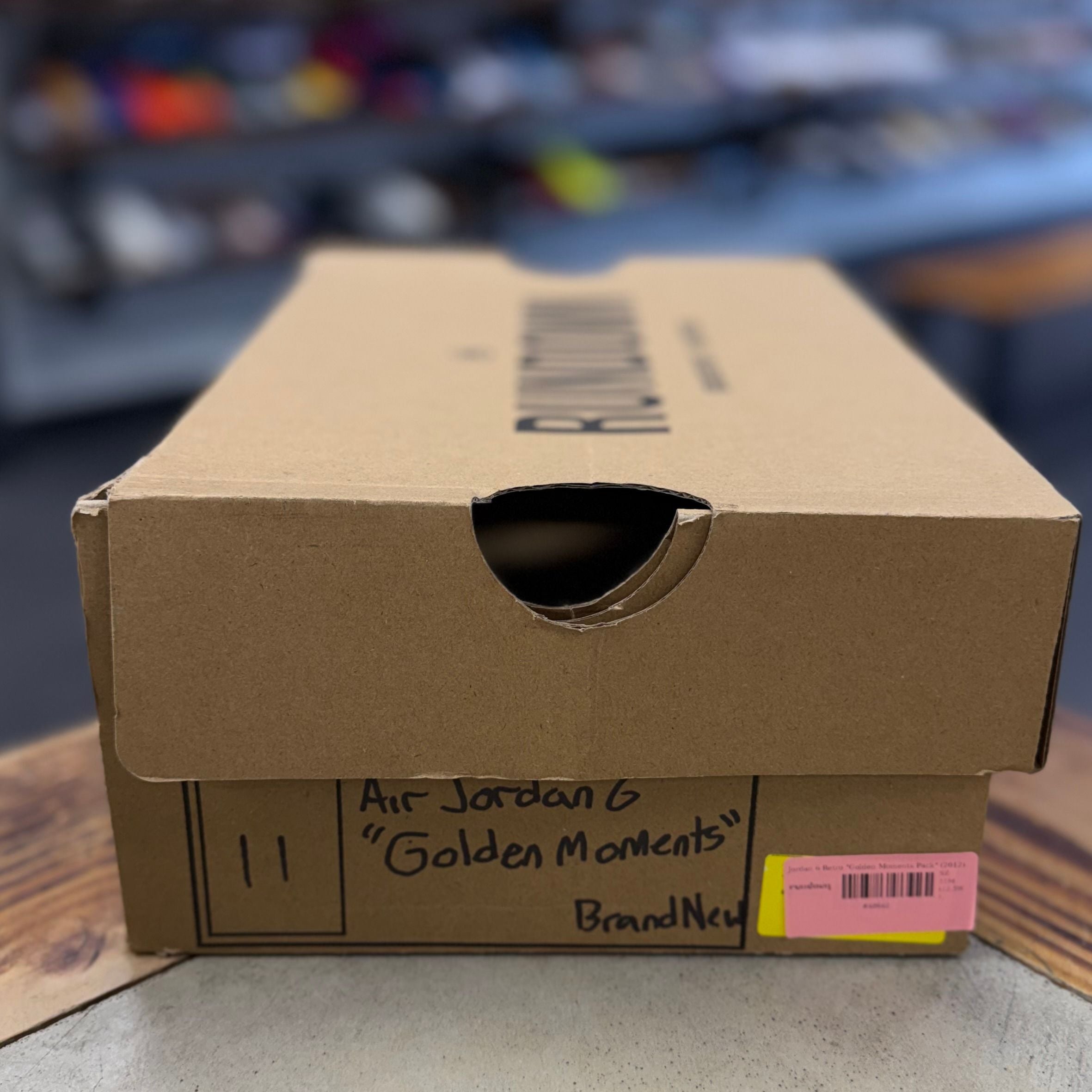 BRAND NEW STEAL - Jordan 6 Retro Golden Moments Pack (6)