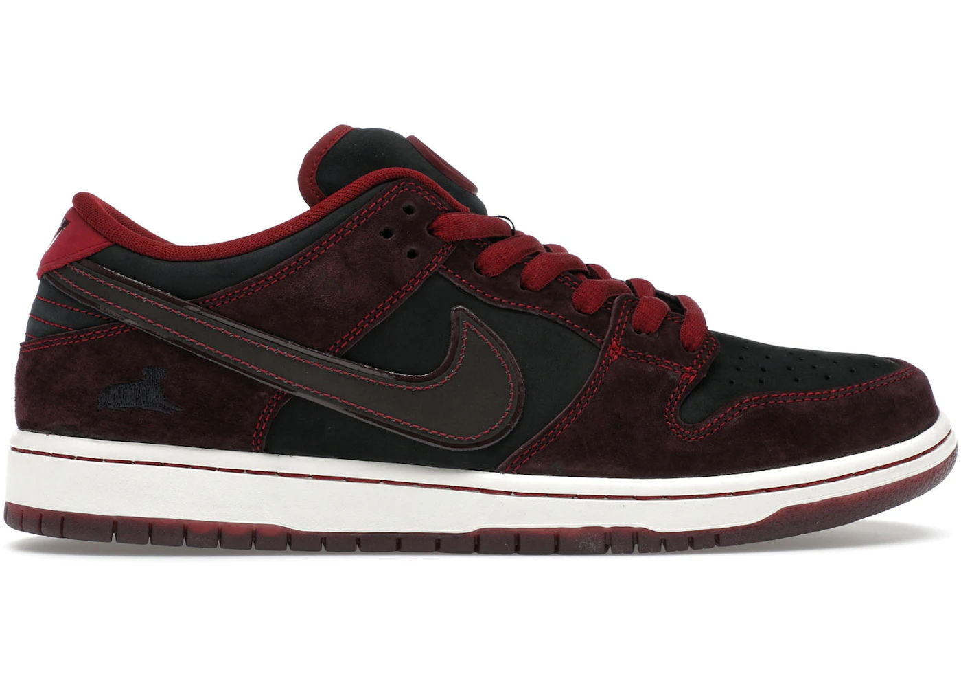 Nike SB Dunk Low Riot Skateshop (Special Box)
