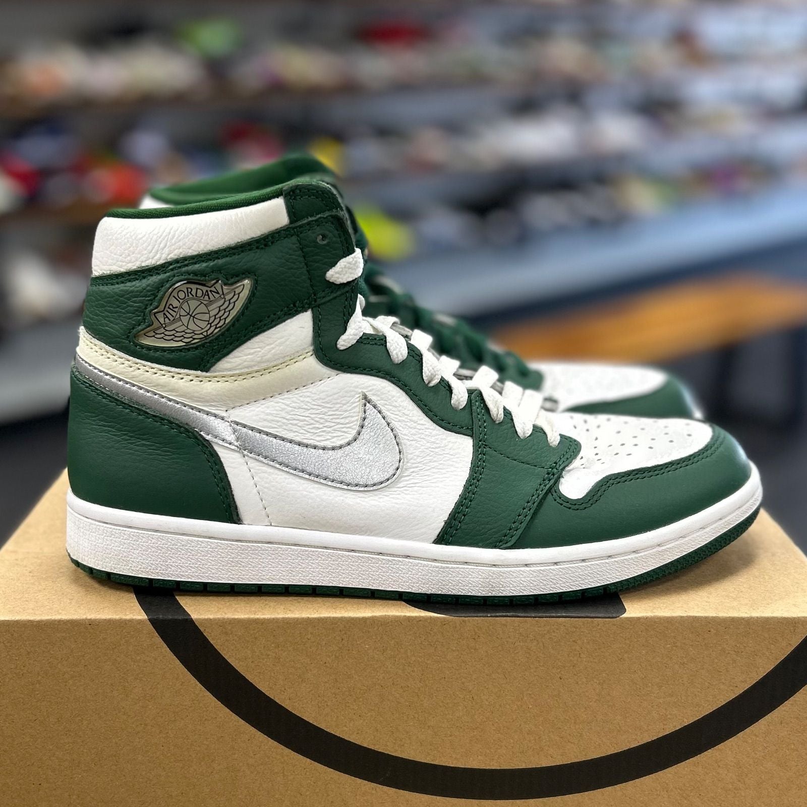 Jordan 1 Retro High OG Gorge Green - Preowned