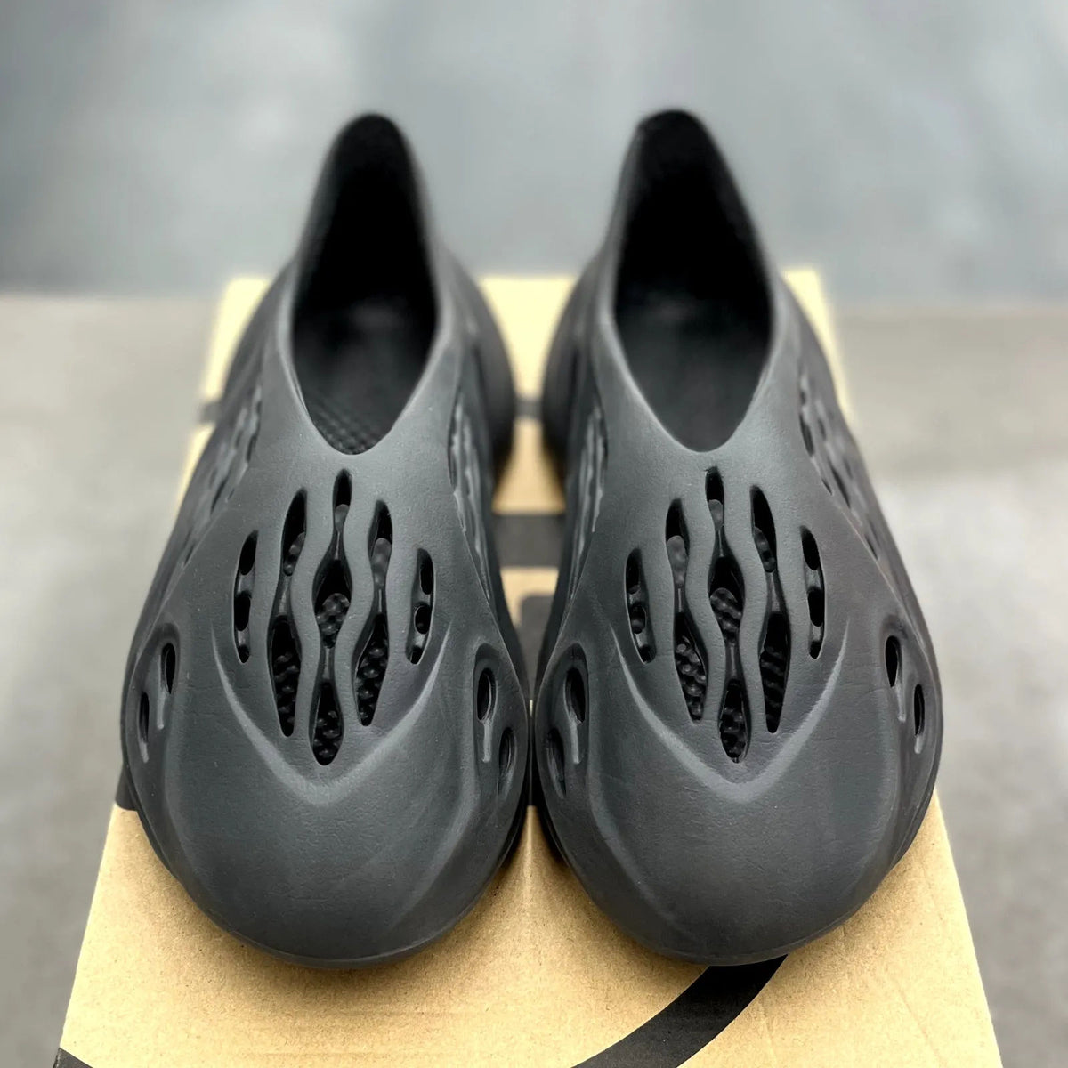 adidas Yeezy Foam RNR Onyx - Preowned