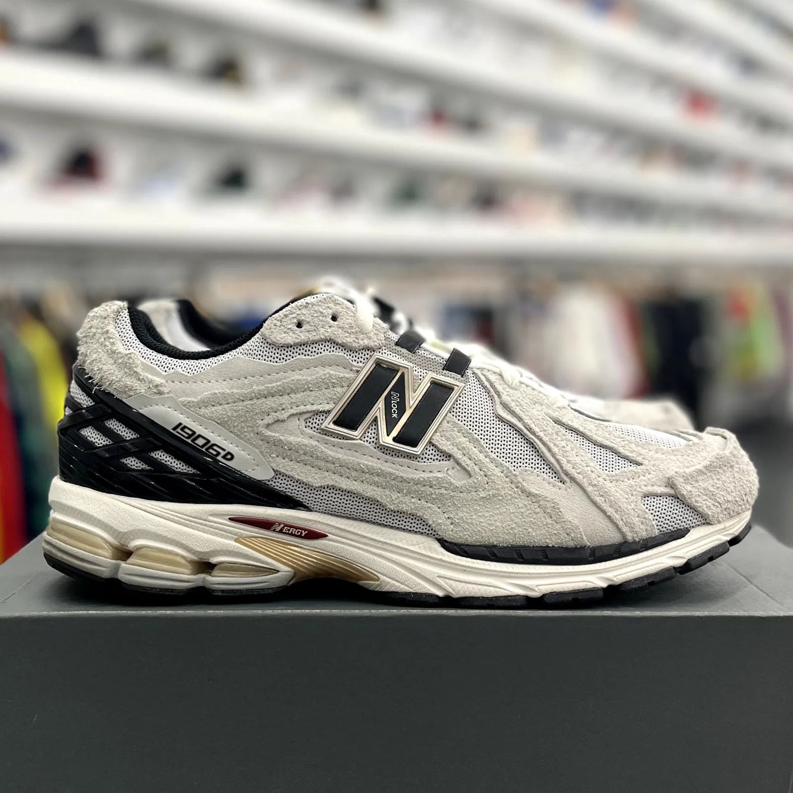 New Balance 1906D Protection Pack Reflection - Preowned