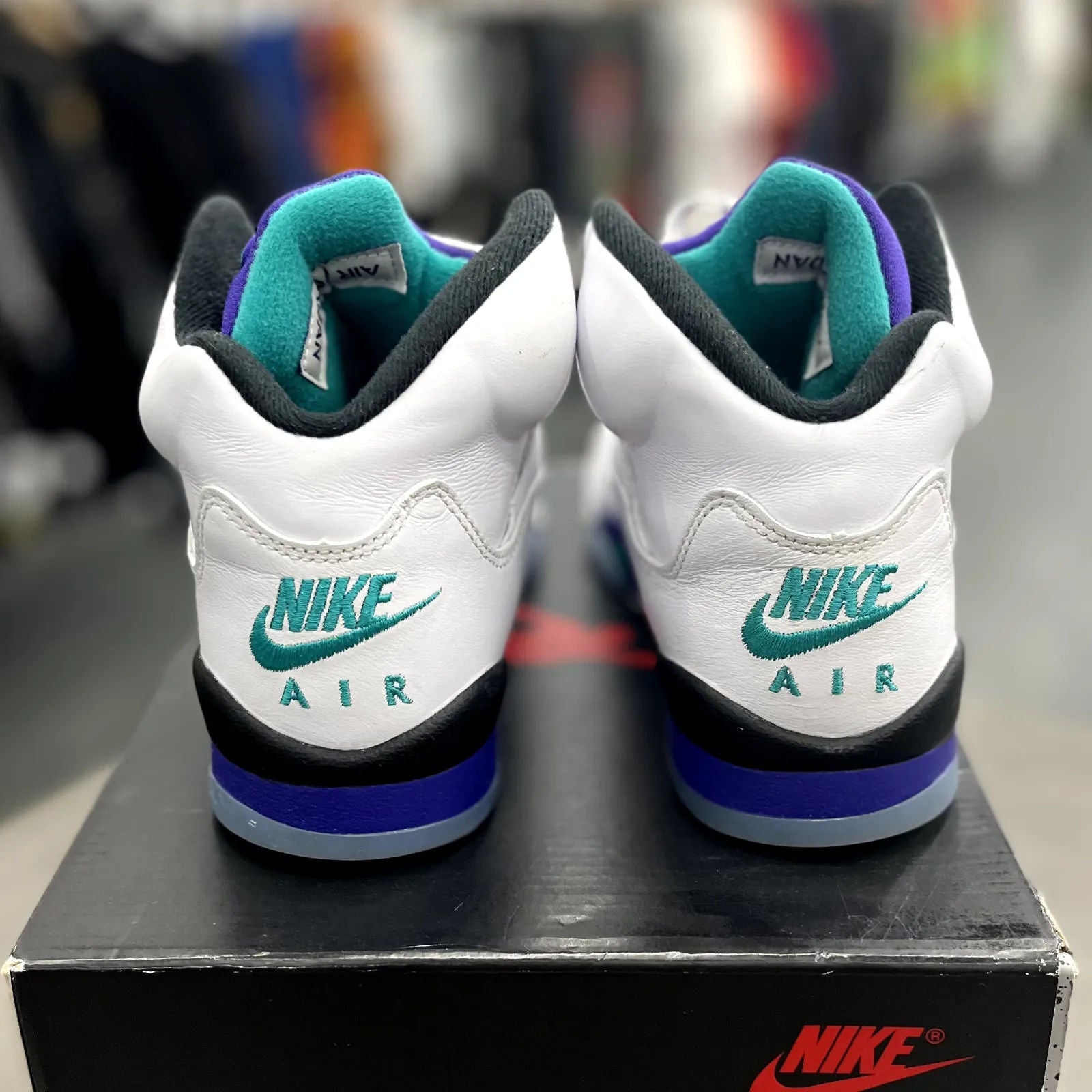 Jordan 5 Retro Grape (2025) (GS) - Preowned