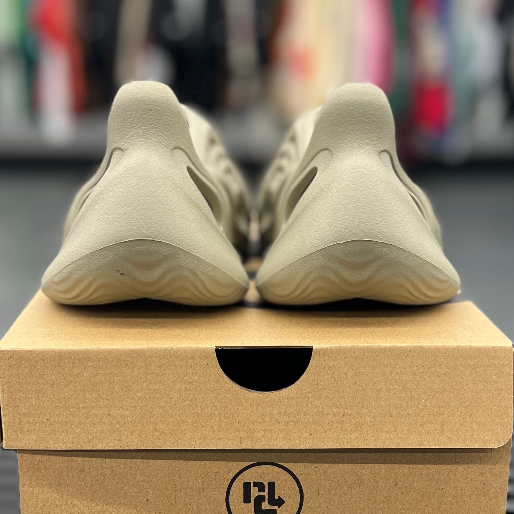 adidas Yeezy Foam RNR Stone Salt - Preowned