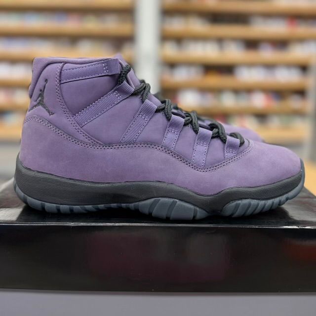 Jordan 11 Retro Mojave - Preowned
