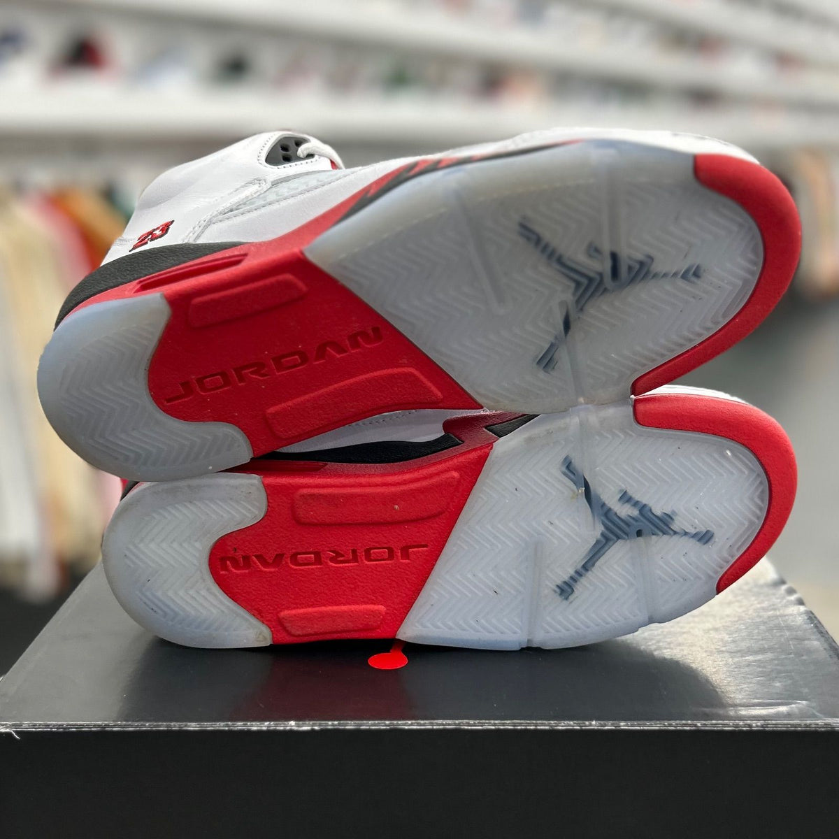 Jordan 5 Retro Fire Red Black Tongue (2025) (GS) - Preowned