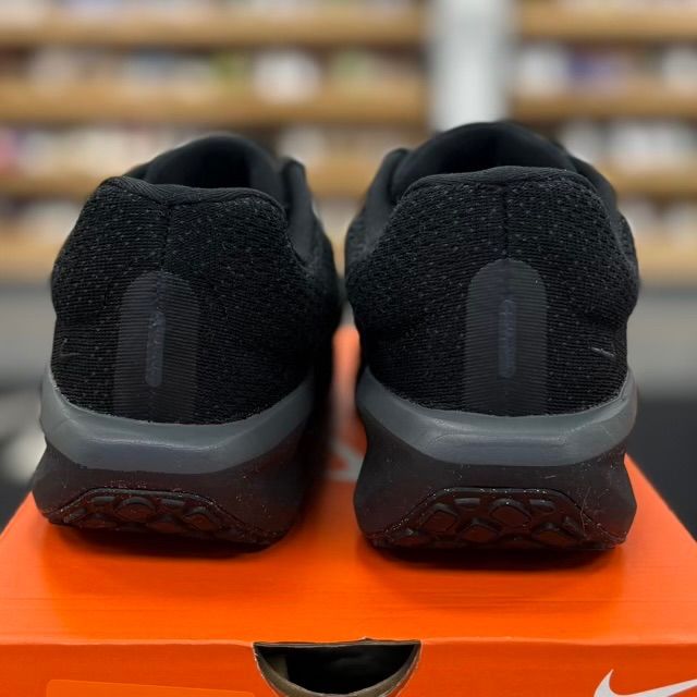 Nike Winflo 11 Black Anthracite - Preowned