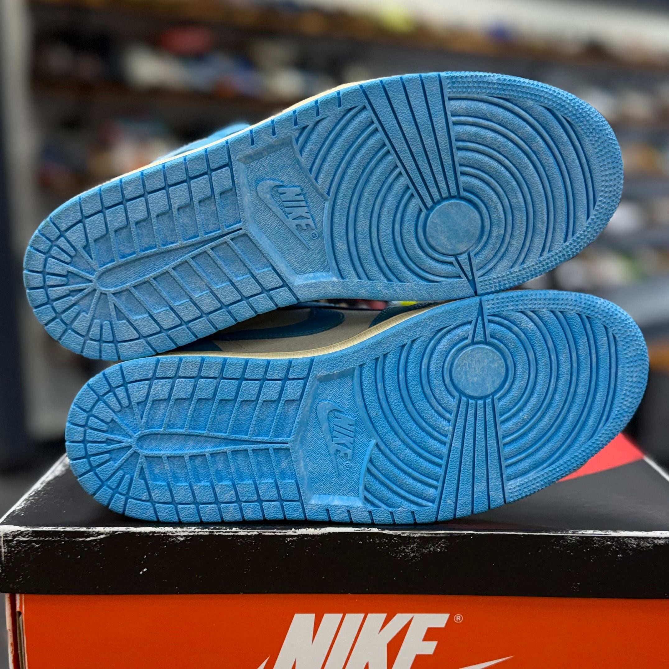 BRAND NEW STEAL - Jordan 1 Retro High OG UNC Reimagined