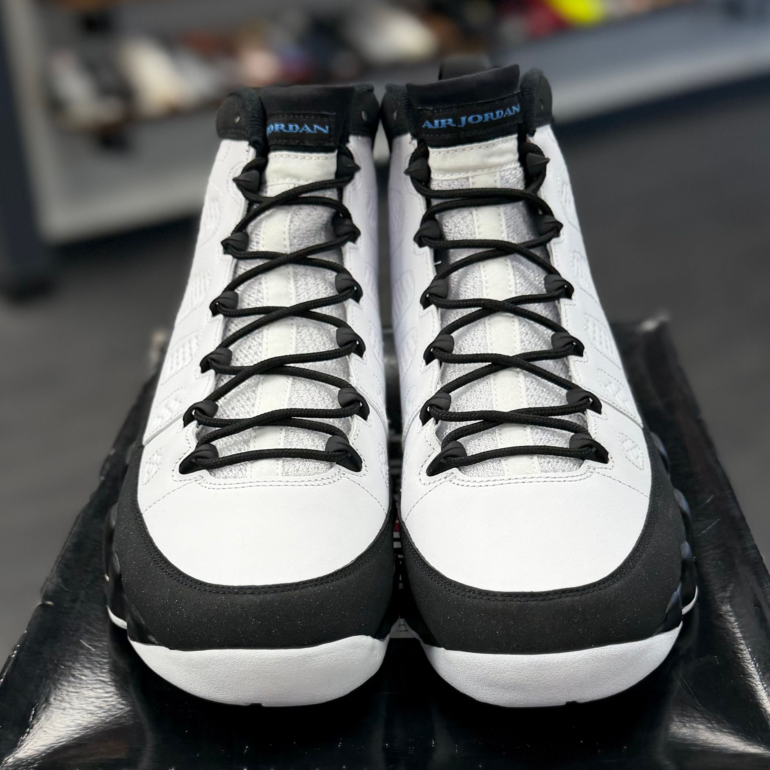 BRAND NEW STEAL - Jordan 9 Retro University Blue