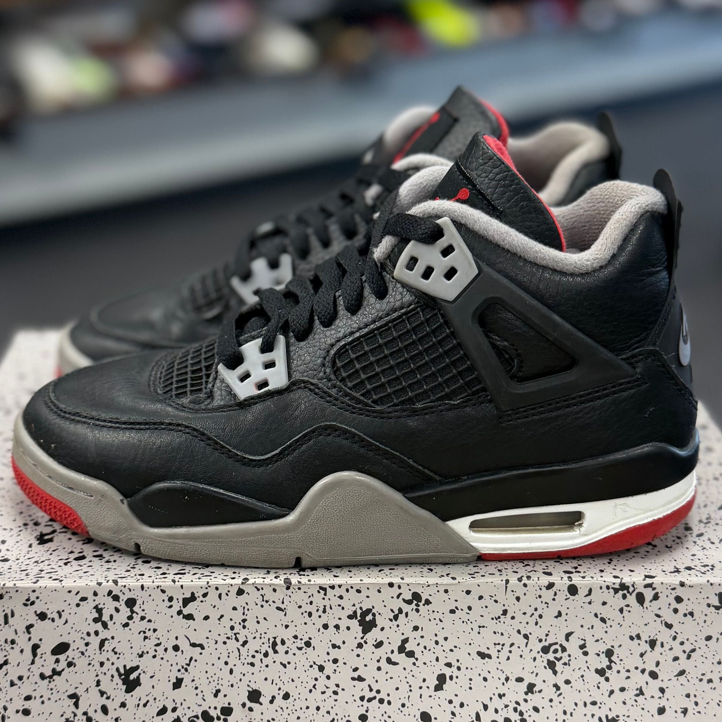 Jordan 4 Retro Bred Reimagined (GS) - Preowned