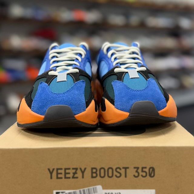 adidas Yeezy Boost 700 Bright Blue - Preowned