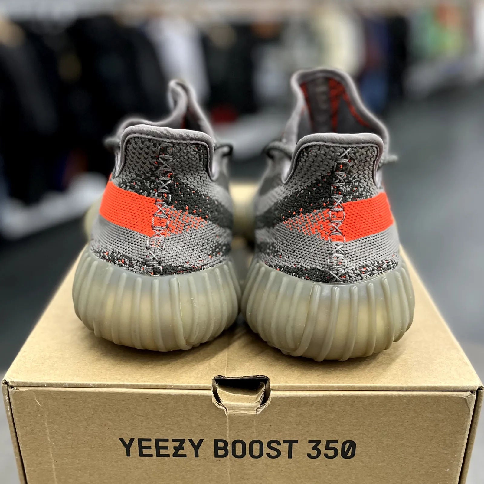 adidas Yeezy Boost 350 V2 Beluga - Preowned