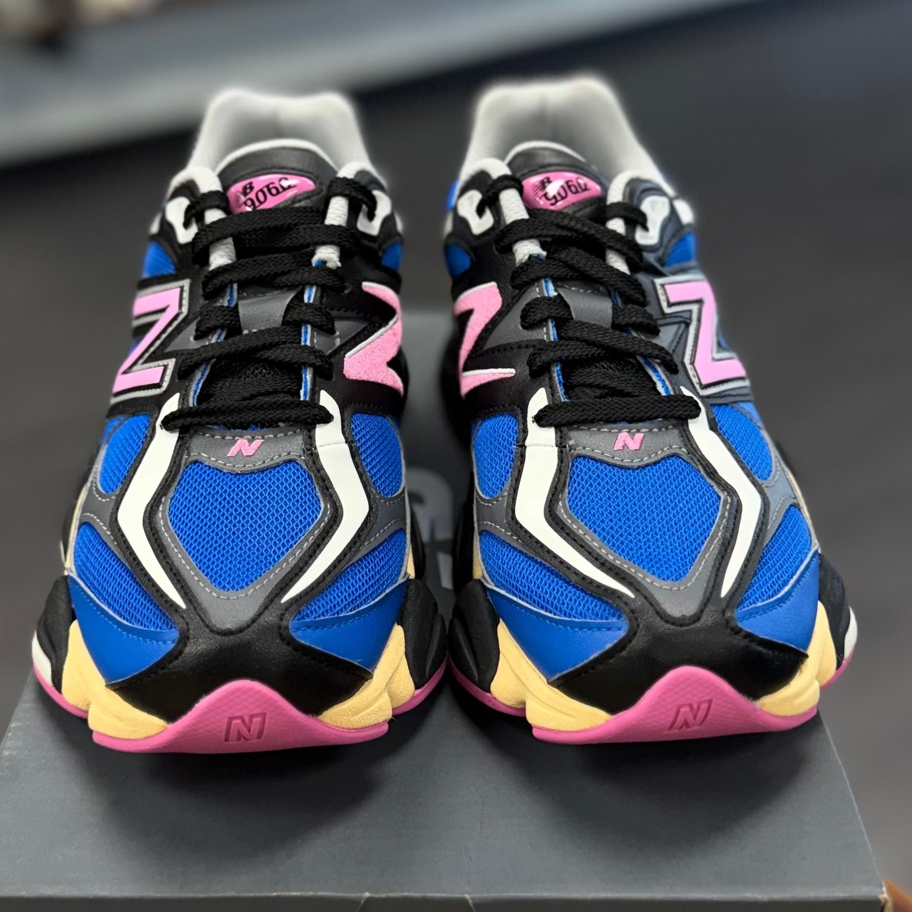 New Balance 9060 Blue Oasis Real Pink - Preowned