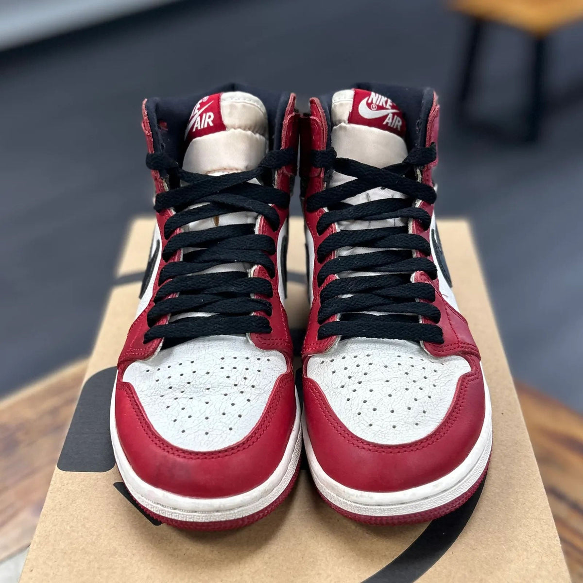 Jordan 1 Retro High OG Chicago Lost and Found (GS) - Preowned