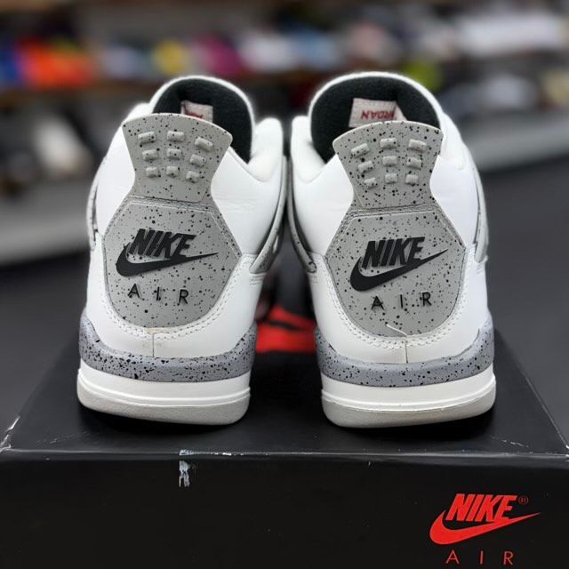 Jordan 4 Retro White Cement (2025) (GS) - Preowned