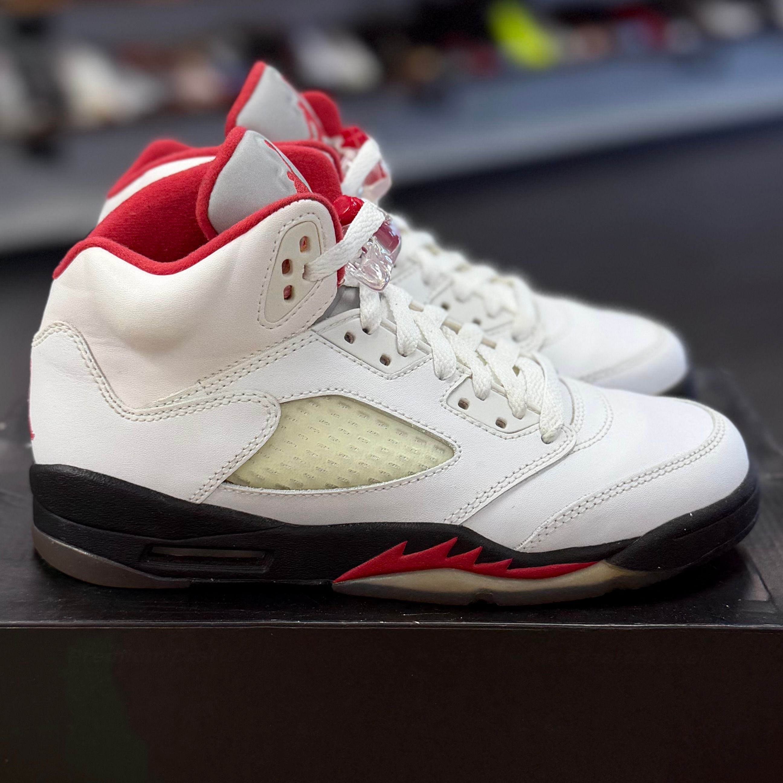 Jordan 5 Retro Fire Red 2013 (GS) - Preowned