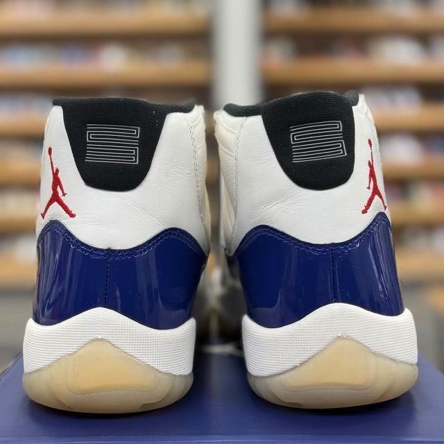 Jordan 11 Retro Rare Air - Preowned