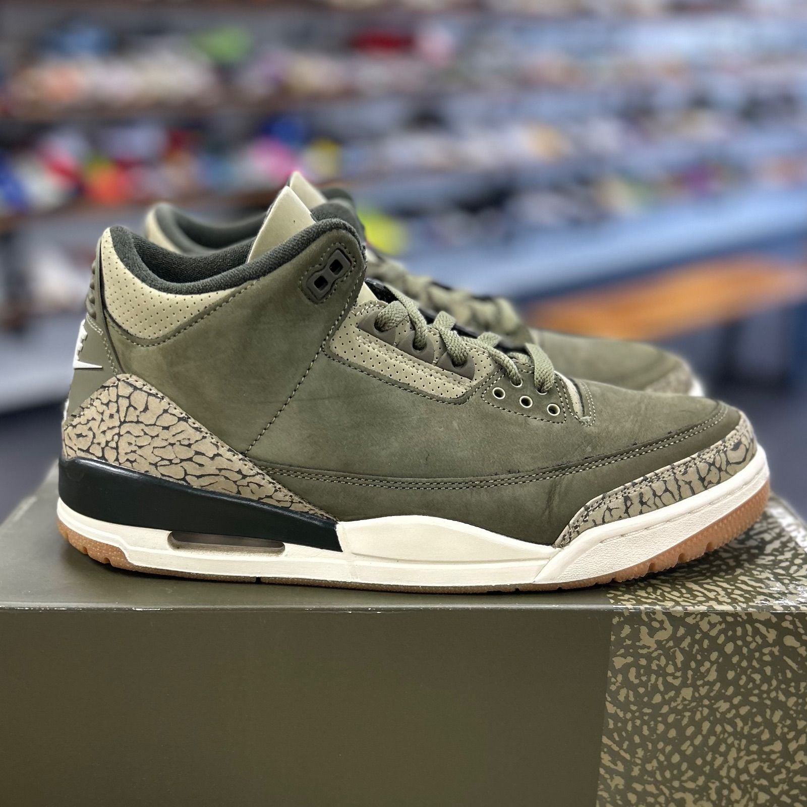 Jordan 3 Retro Family Affair - Preowned