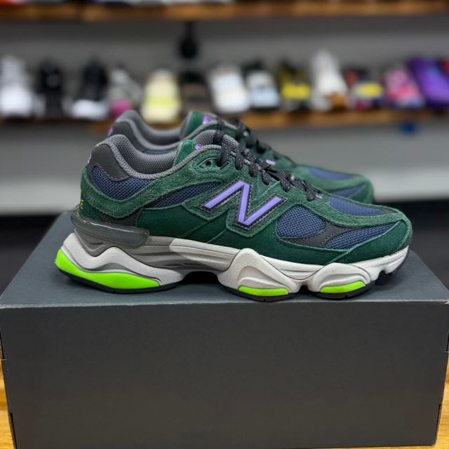 New Balance 9060 Nightwatch - Preowned