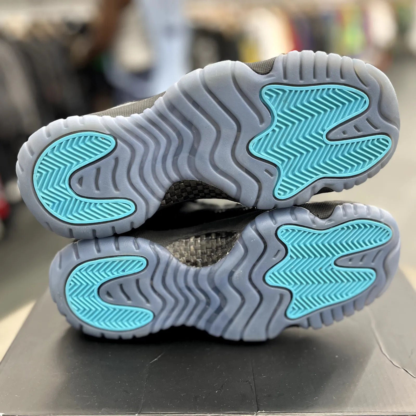 Jordan 11 Retro Gamma Blue (2025) (GS) - Preowned