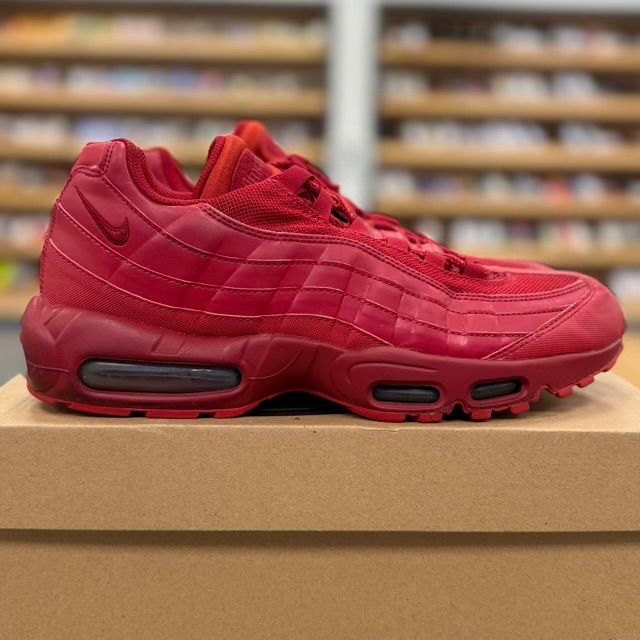 Nike Air Max 95 Triple Red - Preowned