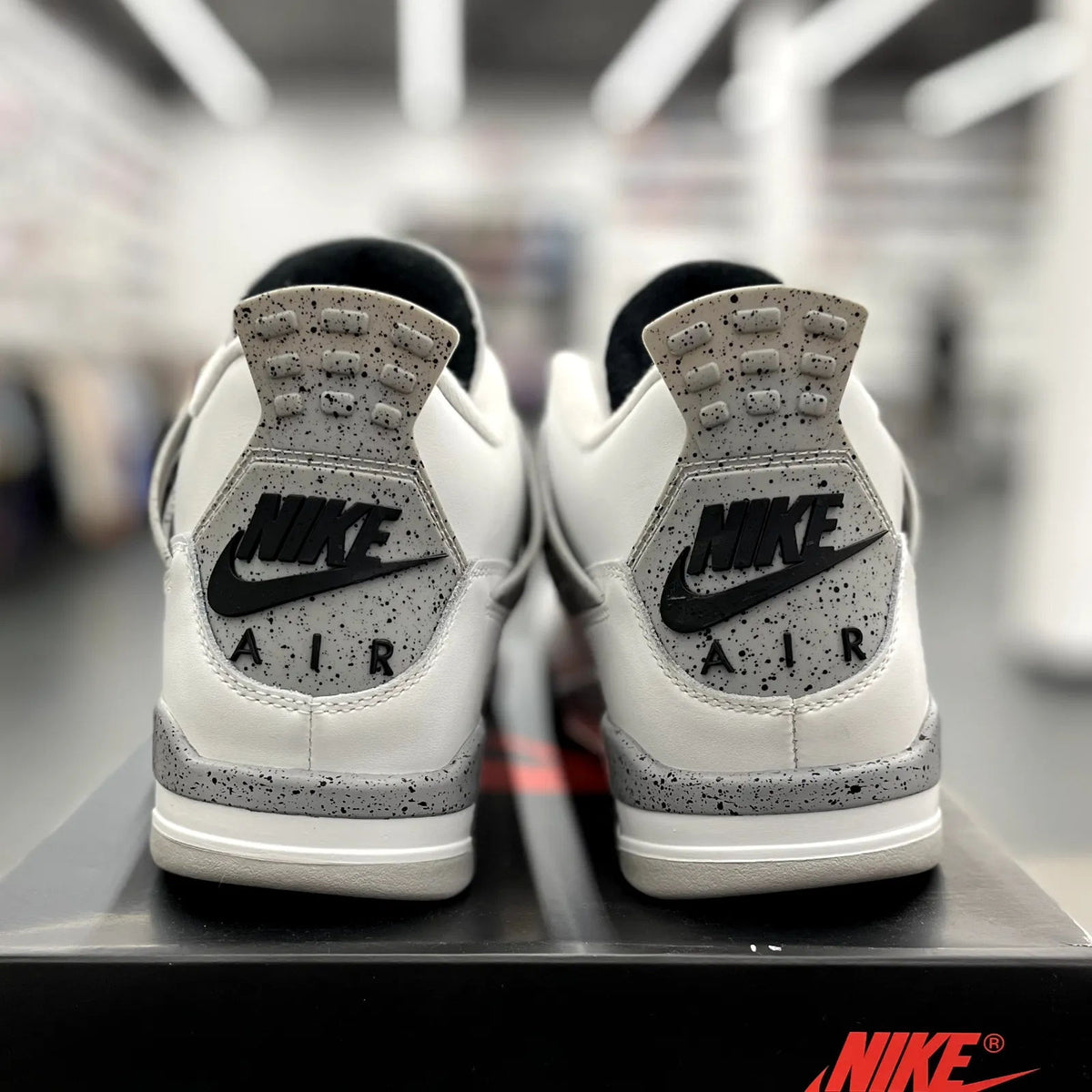 Jordan 4 Retro White Cement (2025) - Preowned